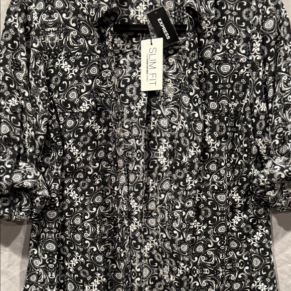 Express Black and White Patterned Button Down Shirt - Picture 5 of 11